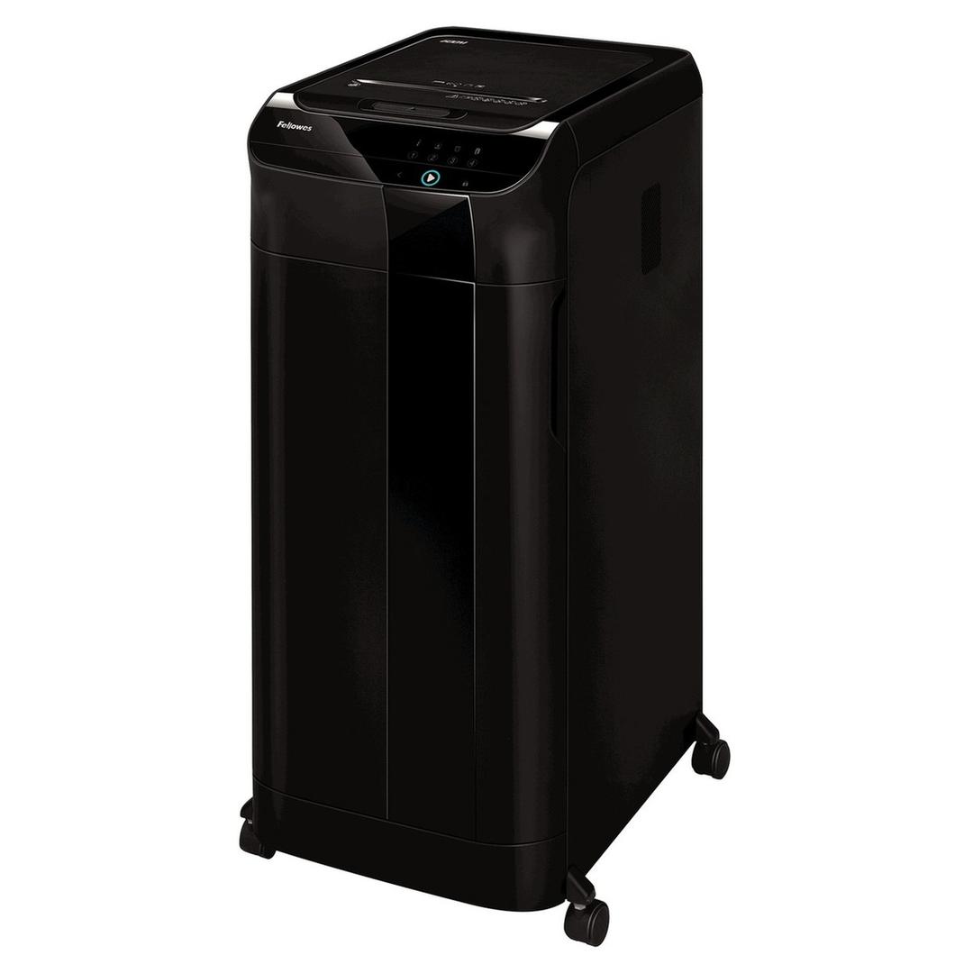 Destructeur de documents très confidentiels P5 Coupe croisée insertion papier automatique AutoMax 600M 2 x 12 mm avec insertion papier automatique FELLOWES — Vu de trois quarts sur ses roulettes, capot du chargeur automatique fermé