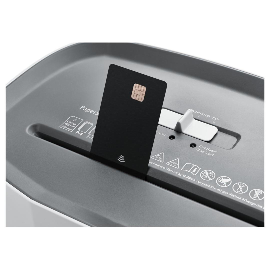 Destructeur de documents confidentiels P4 Coupe croisée PaperSAFE 120 5 x 18 mm DAHLE — Insertion carte de crédit