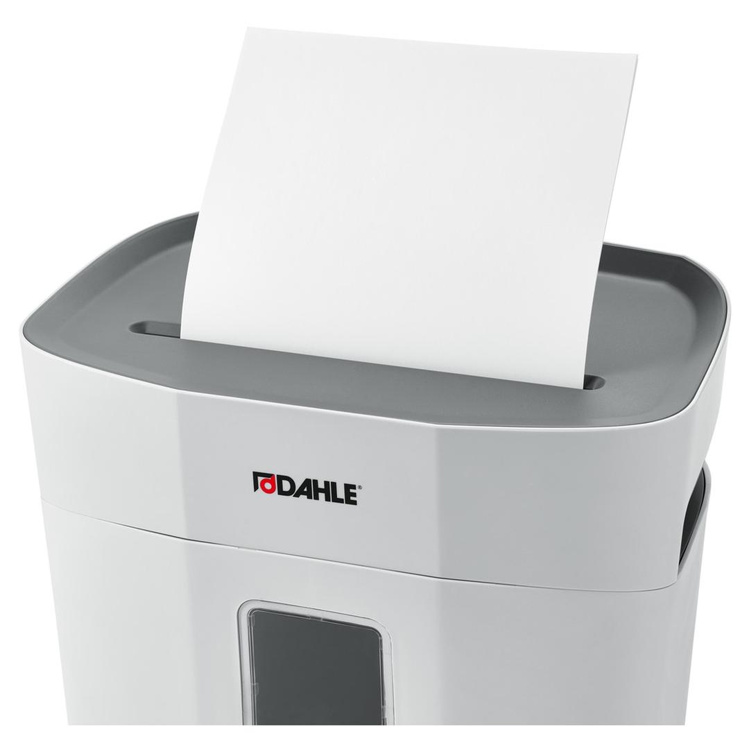 Destructeur de documents confidentiels P4 Coupe croisée PaperSAFE 120 5 x 18 mm DAHLE — Insertion papier
