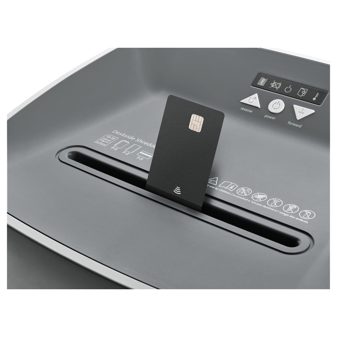 Destructeur de documents très confidentiels P5 Coupe croisée Deskside 504P 2 x 15 mm DAHLE — Insertion carte de crédit