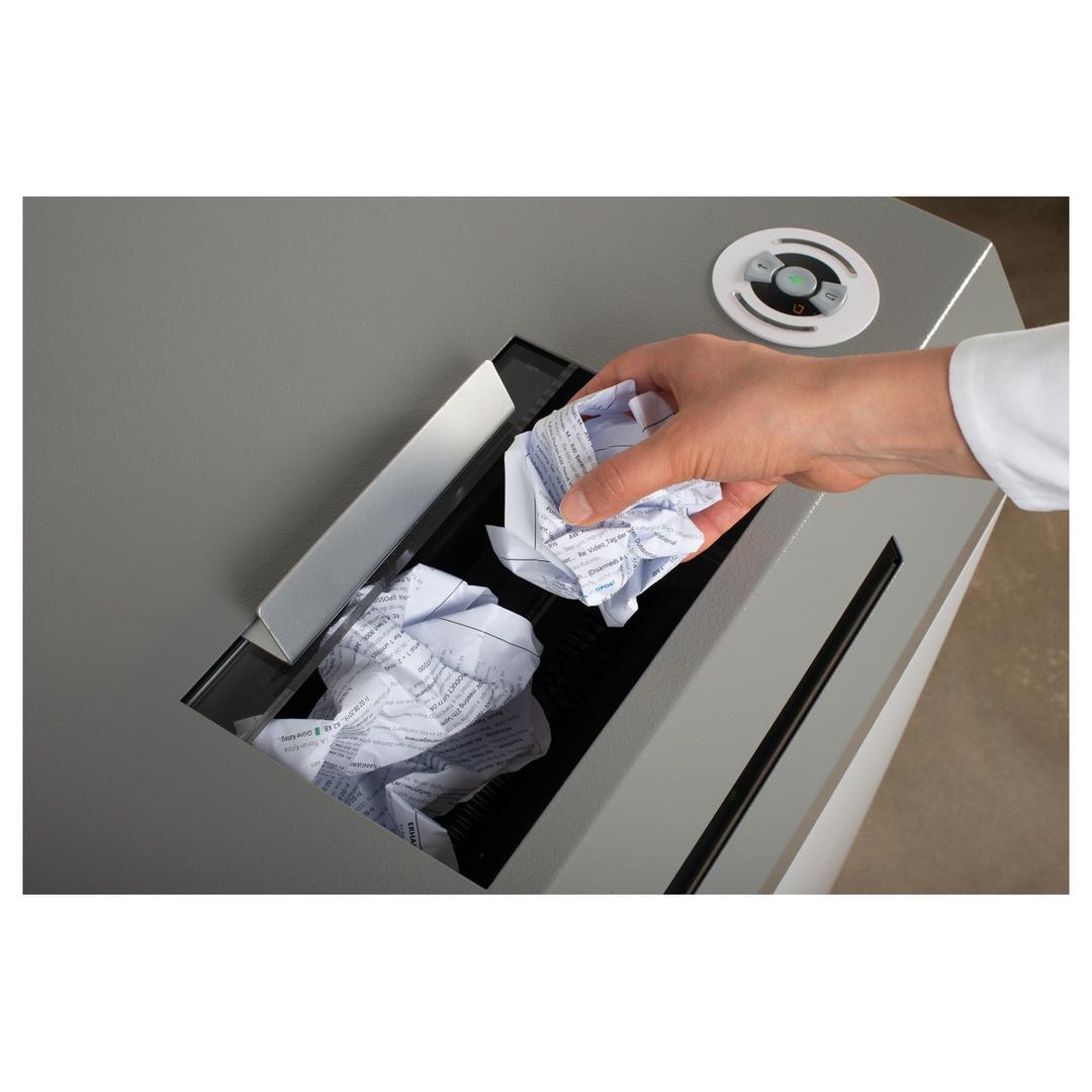 Destructeur de documents confidentiels P4 Coupe croisée 115 OmniShred CP4 3,6 x 43 mm huileur automatique INTIMUS — Insertion papier froissé