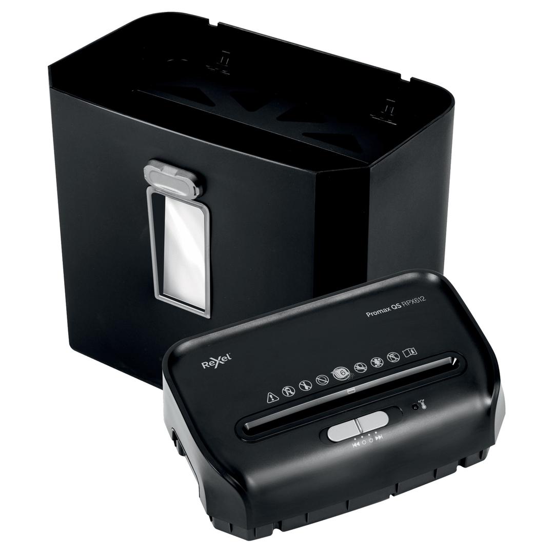 Destructeur de documents confidentiels P4 Coupe croisée Promax QS RPX612 4 x 40 mm REXEL — Bloc de coupe posé à côté de la corbeille de 12 litres sortie de son logement