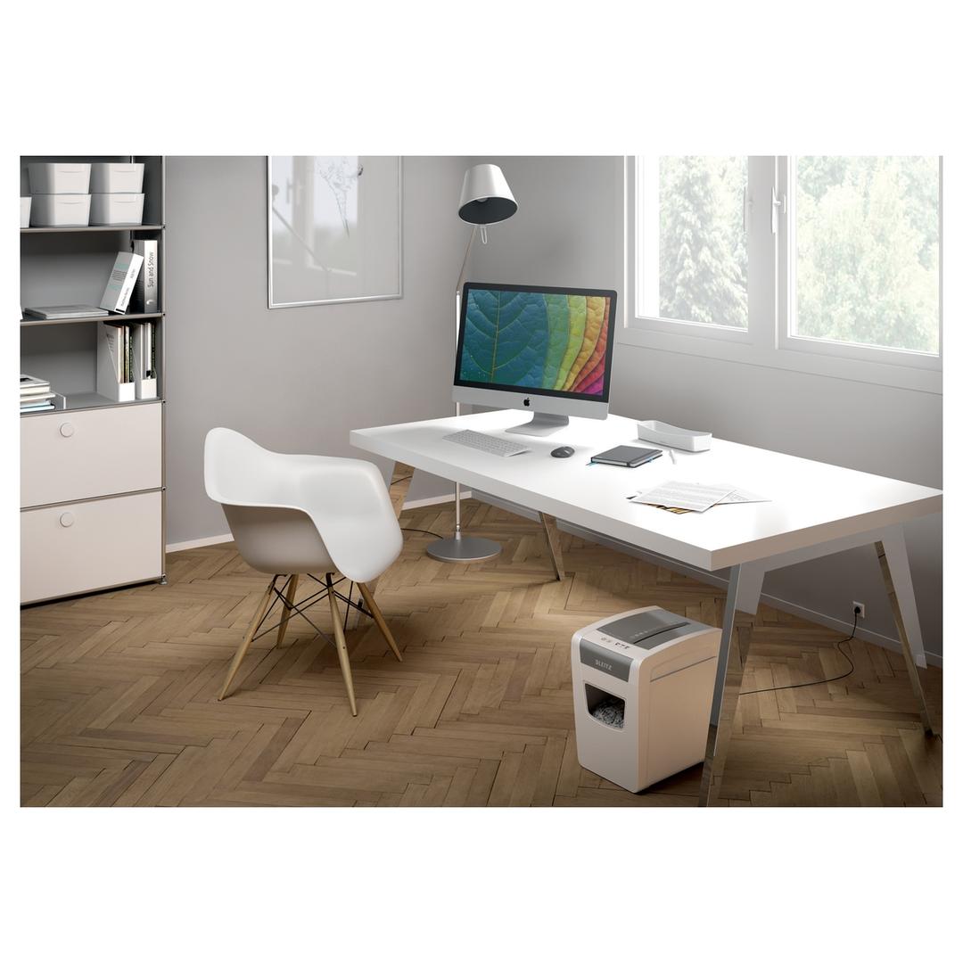 Destructeur de documents confidentiels P4 Coupe croisée IQ Slim Home Office 4 x 28 mm LEITZ — Vue d'ensemble