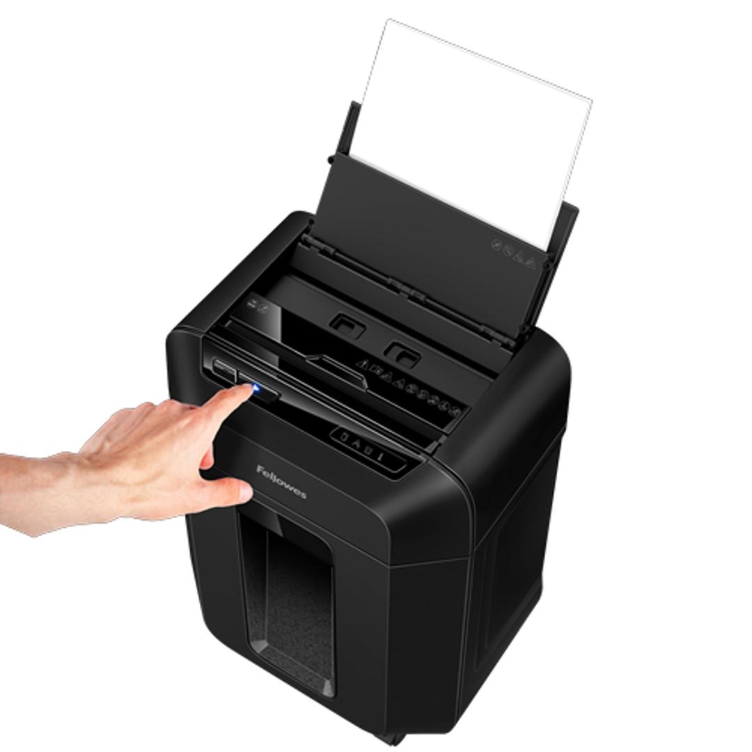 Destructeur de documents confidentiels P4 Coupe croisée Insertion papier automatique AutoMax 90M 4 x 12 mm avec insertion papier automatique FELLOWES — Mise en fonctionnement - Destructeur de papier Fellowes