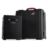 Valise de transport étanche IP67 pour démagnétiseur ASM240 Valise de transport ASM240 PRODEVICE - Valise de transport PRODEVICE pour démagnétiseur ASM240, fermée à côté du démagnétiseur