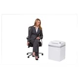 Destructeur de documents confidentiels P4 Coupe croisée 45 CP4 3,8 x 30 mm INTIMUS — Comparateur taille humaine