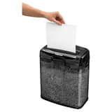 Destructeur de documents confidentiels P4 Coupe croisée Powershred M-7CM 4 x 35 mm FELLOWES — Insertion papier