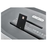 Destructeur de documents confidentiels P4 Coupe croisée PaperSAFE PS380 4 x 12 mm DAHLE — Insertion carte de crédit