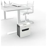 Destructeur de documents confidentiels P4 Coupe croisée IQ Protect 6X 4 x 40 mm LEITZ — Comparaison taille réelle