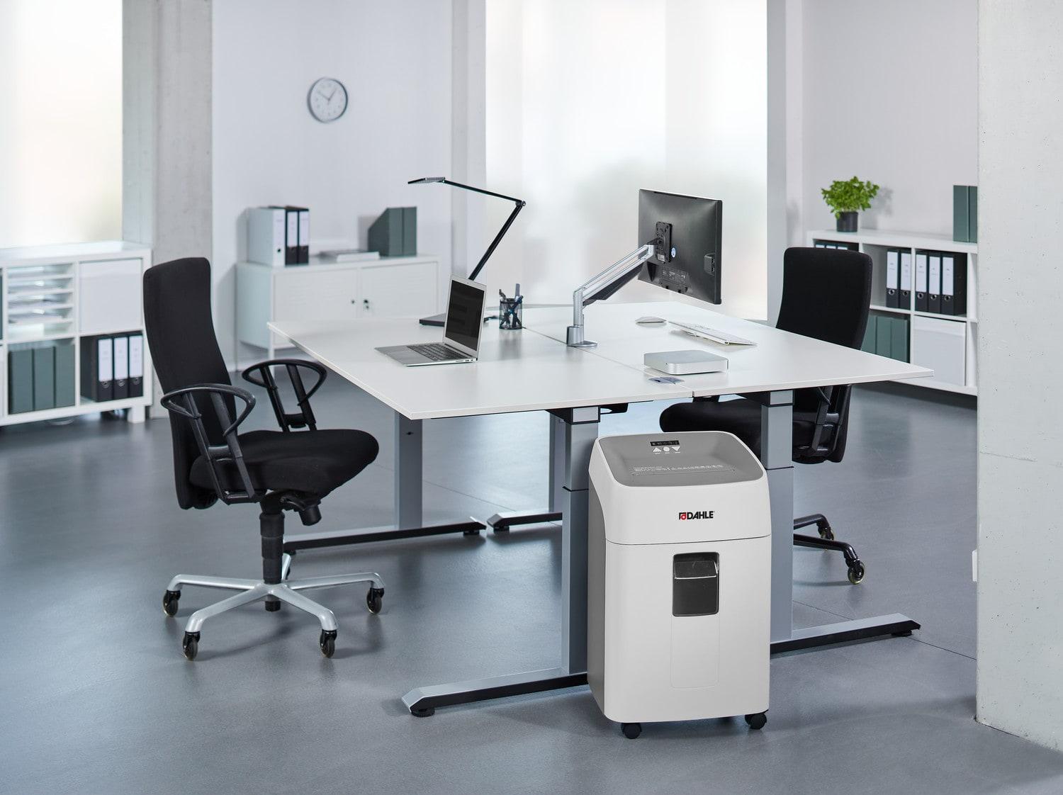Destructeur de documents dans un open space